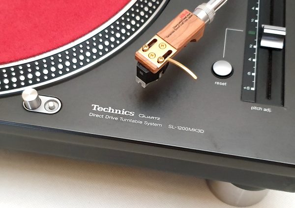 The legendary Technics SL1200 spins on – audioFi.net
